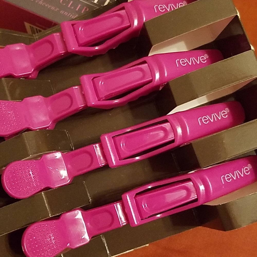 Like new hair clips